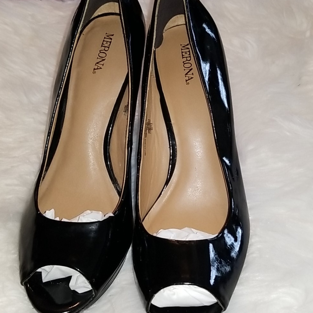 👣😎MERONA Magee Faux Patent Leather Peep Toe Heels shoes, footwear - Picture 4 of 8